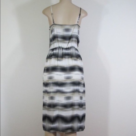 Vince Camuto dress summer safari collection - Picture 2 of 4