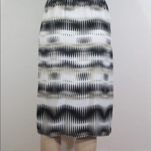 Vince Camuto dress summer safari collection - Picture 4 of 4