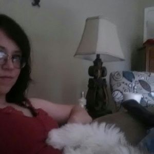 Meet your Posher, Brittney