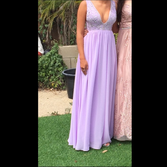 Gorgeous light purple formal / prom dress