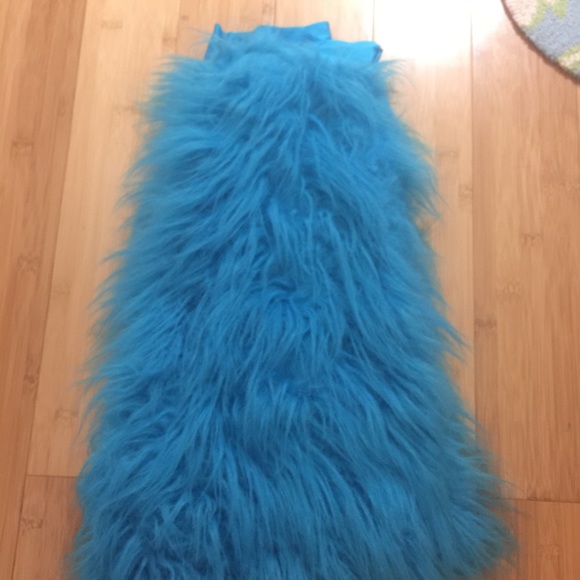 Blue fluffies (leg warmers) - Picture 2 of 2