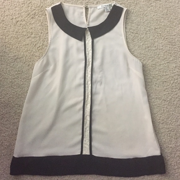 Black collar top