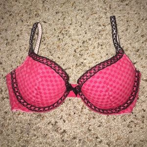 ❌LAST CHANCE❌Sexy red&black Victoria's Secret bra
