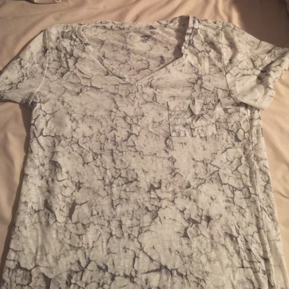 Mossimo Short Sleeve Shirt