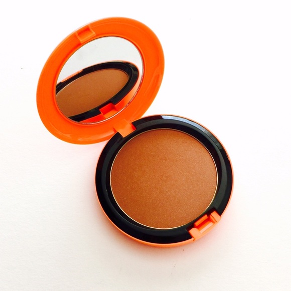 *NEW*  MAC LE SOLAR RICHE BRONZER NEO SCI FI