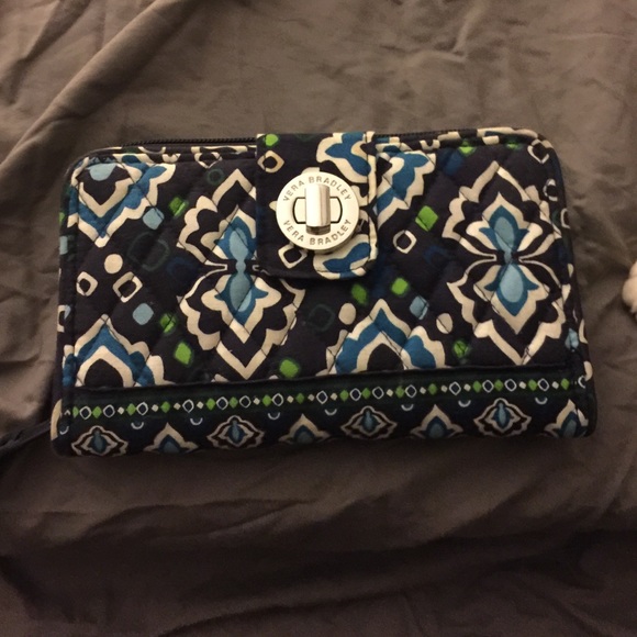 Vera Bradley large key lock wallet