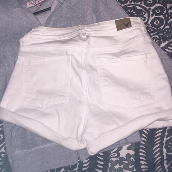American Eagle High Rise Shorts - Picture 2 of 2