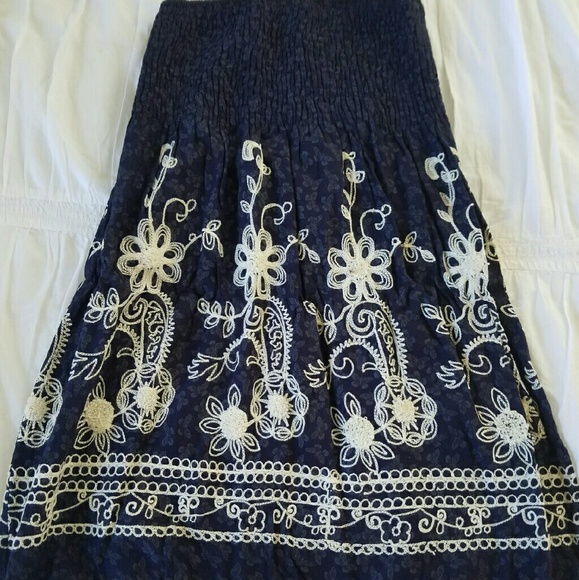 Top - Picture 1 of 2