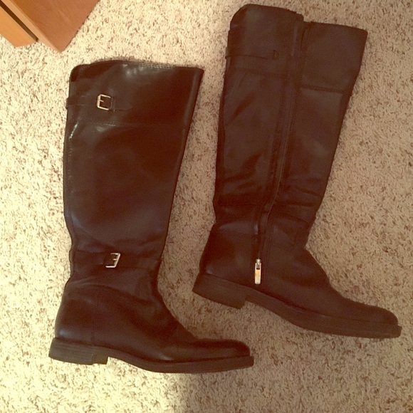 Black boots