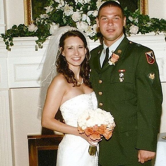 Meet your Posher, Julie - Picture 1 of 1