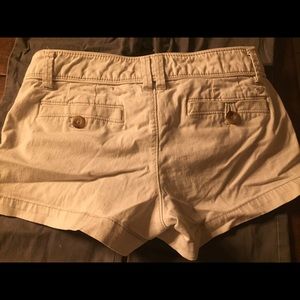American Eagle khaki shorts size 4