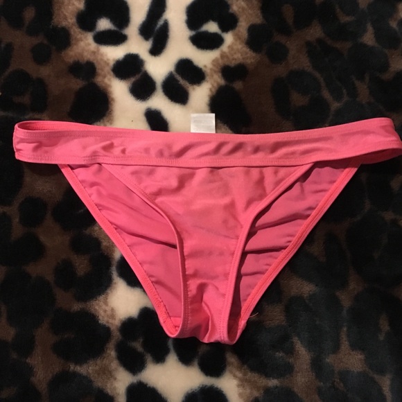 Cheeky pink bikini bottoms!