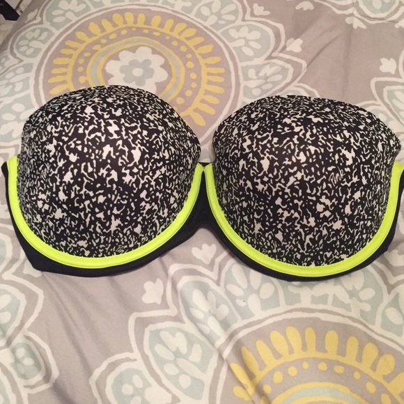 PINK Bra without straps