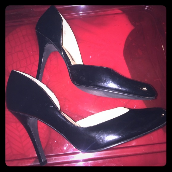 Black Shiny Pumps