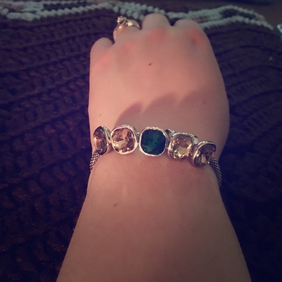 Free flow gemstone bracelet