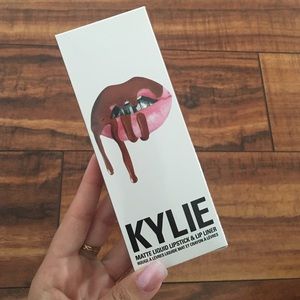 Kylie Lipkit "Dolce K"