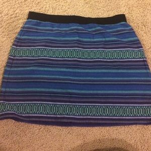 American Eagle. Turquoise/blue/green mini skirt!