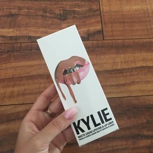 Kylie Lipkit "Exposed"