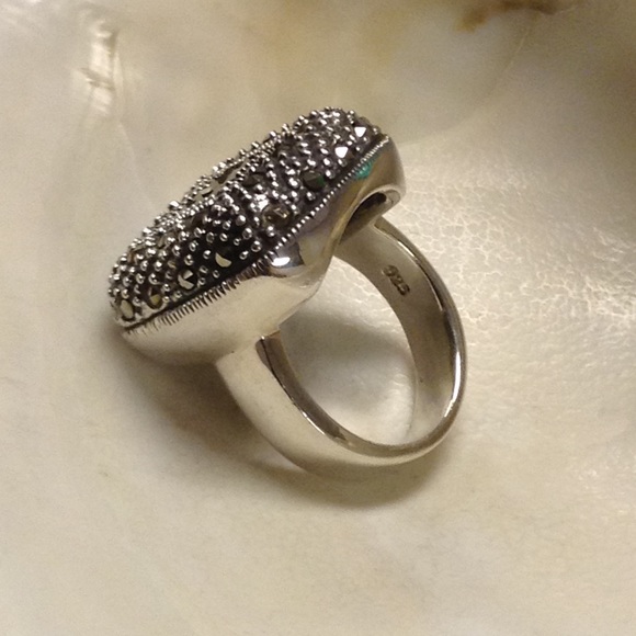 925 Silver & Marcasite ring - Picture 2 of 4