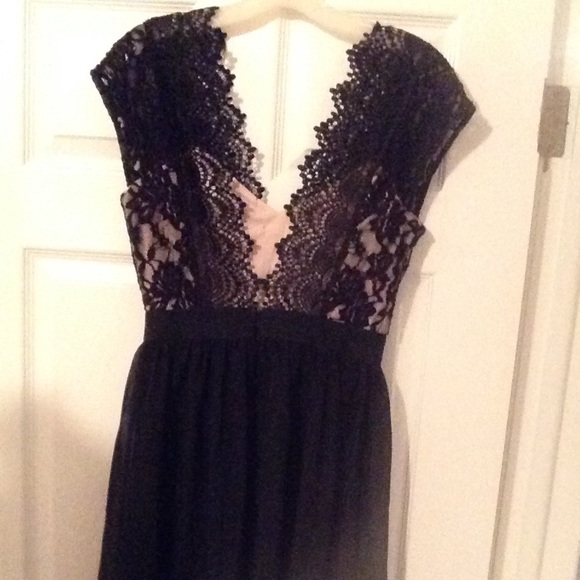 Elise Ryan Skater Dress Plunge Scallop Lace Bodice - Picture 3 of 4