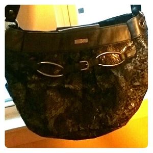 Miche demi purse with handles and cover!