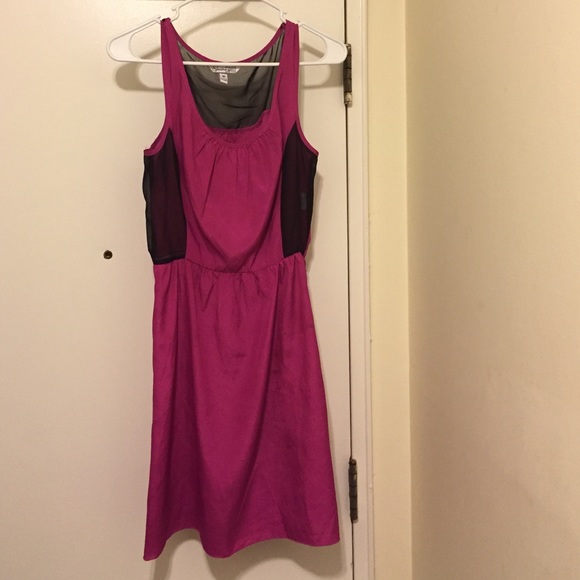 Never worn cute fuchsia/black - BUNDLE & SAVE - Picture 1 of 3