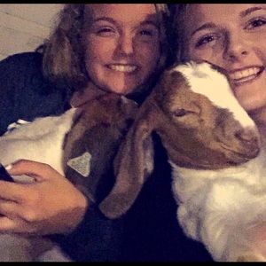 Meet your Posher, Allyson