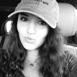 Meet your Posher, Maddie