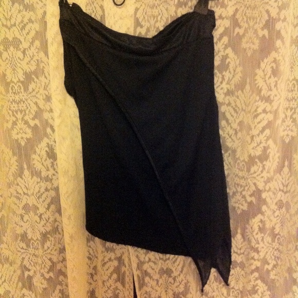 Off-shoulder blouse - Picture 2 of 3