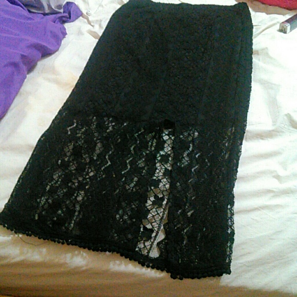 Disney long black skirt - Picture 1 of 2