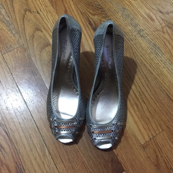 Silver heel bcbg