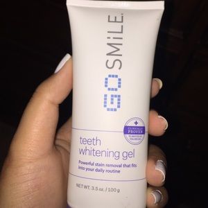 Teeth whitening gel