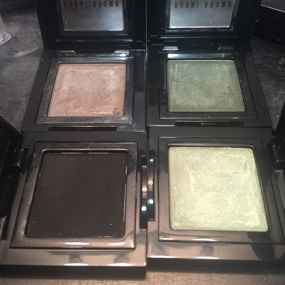 BOBBI BROWN EYE SHADOW