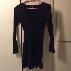 black long sleeve dress