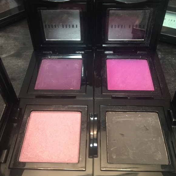 BOBBI BTOWN EYE SHADOW