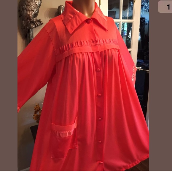 Vintage nylon robe housecoat big collar! SOLD! - Picture 1 of 4