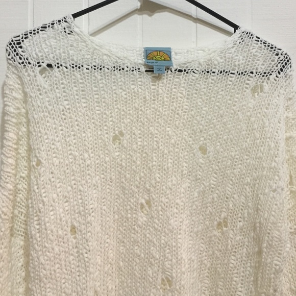 Cropped knitted sweater