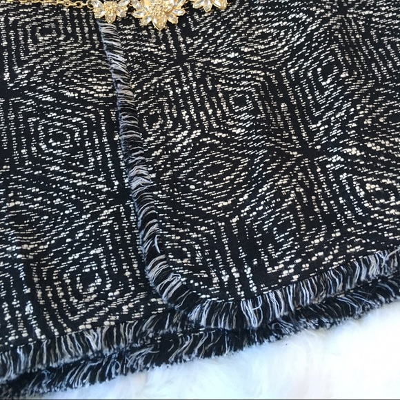 💕PRICE FIRM 💕 Banana Republic Fringe Mini Skirt - Picture 3 of 4