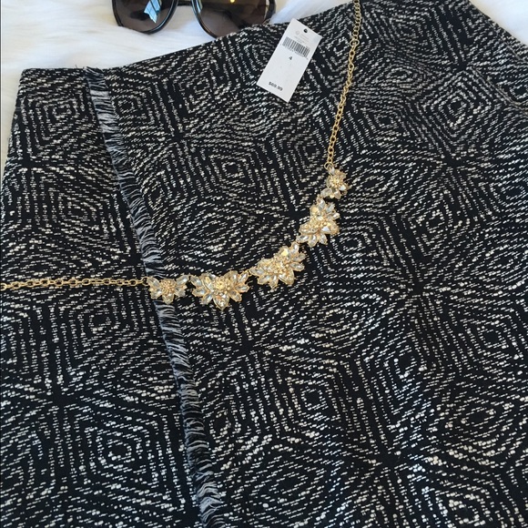 💕PRICE FIRM 💕 Banana Republic Fringe Mini Skirt - Picture 4 of 4