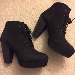 Steve Madden "Raspy" Platform Booties