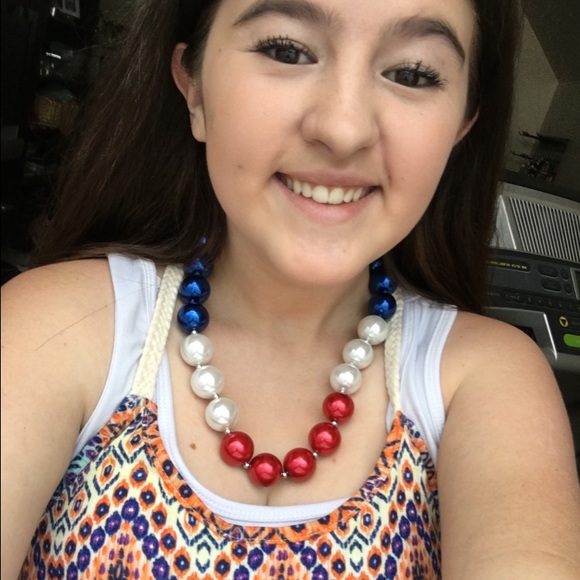 Bubble gum necklace for tweens 🎉