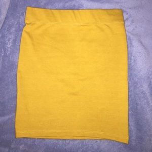 Yellow mini skirt