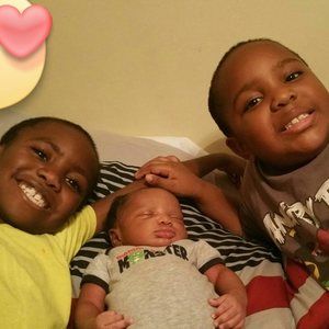 Meet your Posher, Nikesha