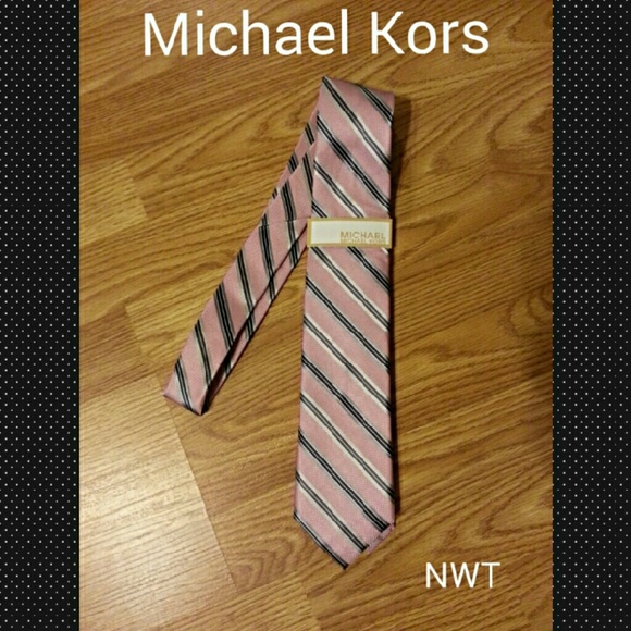 ❌❌SOLD❌❌NEW MICHAEL KORS 100% Silk Tie ~