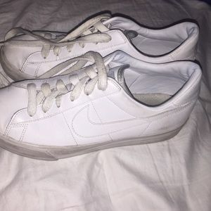 Used Nike shoes