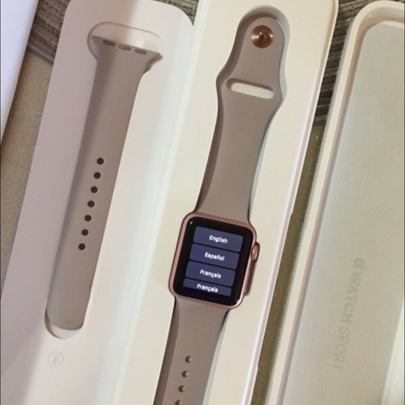 Apple Other - BEAUTIFUL APPLE WATCH✨ 38mm