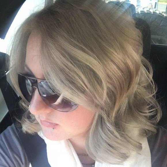 Meet your Posher, Amanda