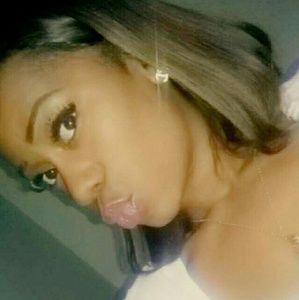 Meet your Posher, Monique