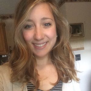 Meet your Posher, Casey