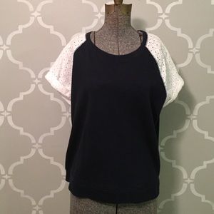 🔥Flash Sale🔥GAP short navy shirt lace detail M